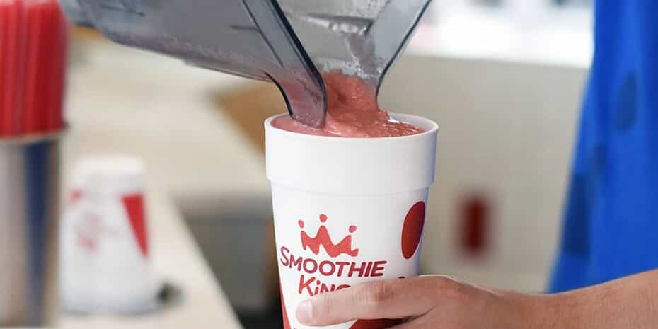 Blending smoothies at Smoothie King makes clean eating easy for guests.